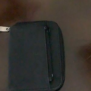 Black wallet/credit card holder